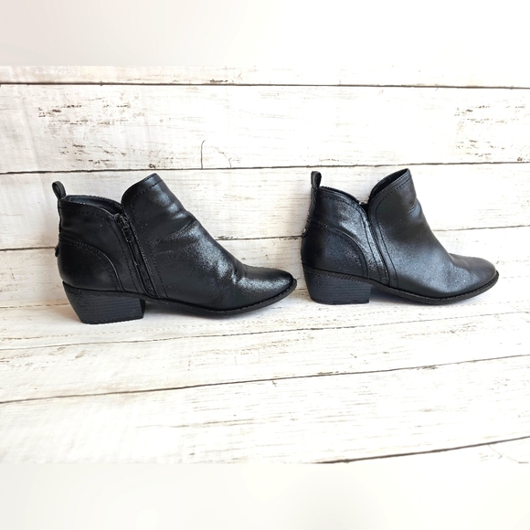 G by Guess Black Leather Zip up Ankle Booties "Tammie" Boots Size 10M - Picture 4 of 11